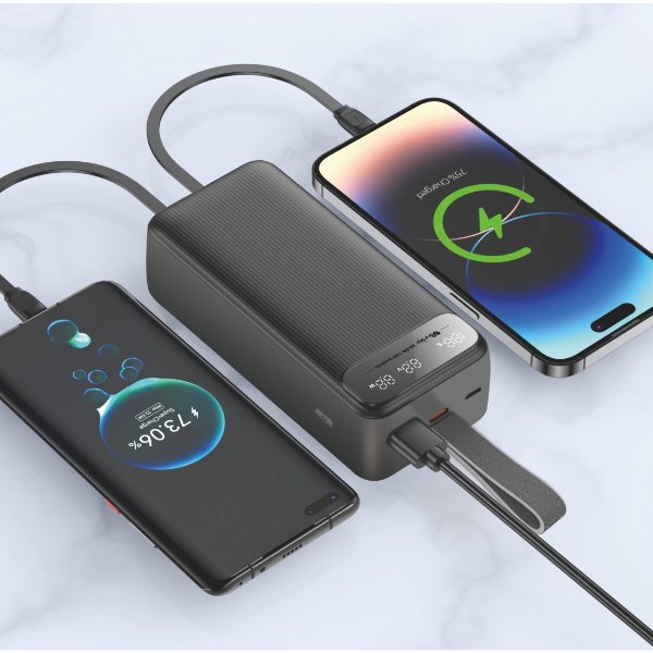 Power Bank 40000mAh Noir Avec 2 Sorties Cable Type-C & Cable Lightning Et 2 Sorties USB & – Baraka BRK-PB35 Noir (40000MAH)