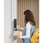 Serrure connectée avec empreinte digitale double face – EZVIZ DL06 Pro
