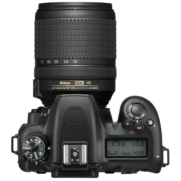 Appareil Photo Réflex Numérique 20.9 MP – Ecran inclinable 3.2″ – Vidéo Ultra HD – Wi-Fi – Nikon D7500 + AF-S DX NIKKOR 18-140mm VR