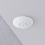 Accèss Point WiFi / Point d’accès WiFi intérieur Tri Band BE9335 (BE5765 + BE2882 + BE688) – Ubiquiti Access Point WiFi 7 Pro (U7-Pro)